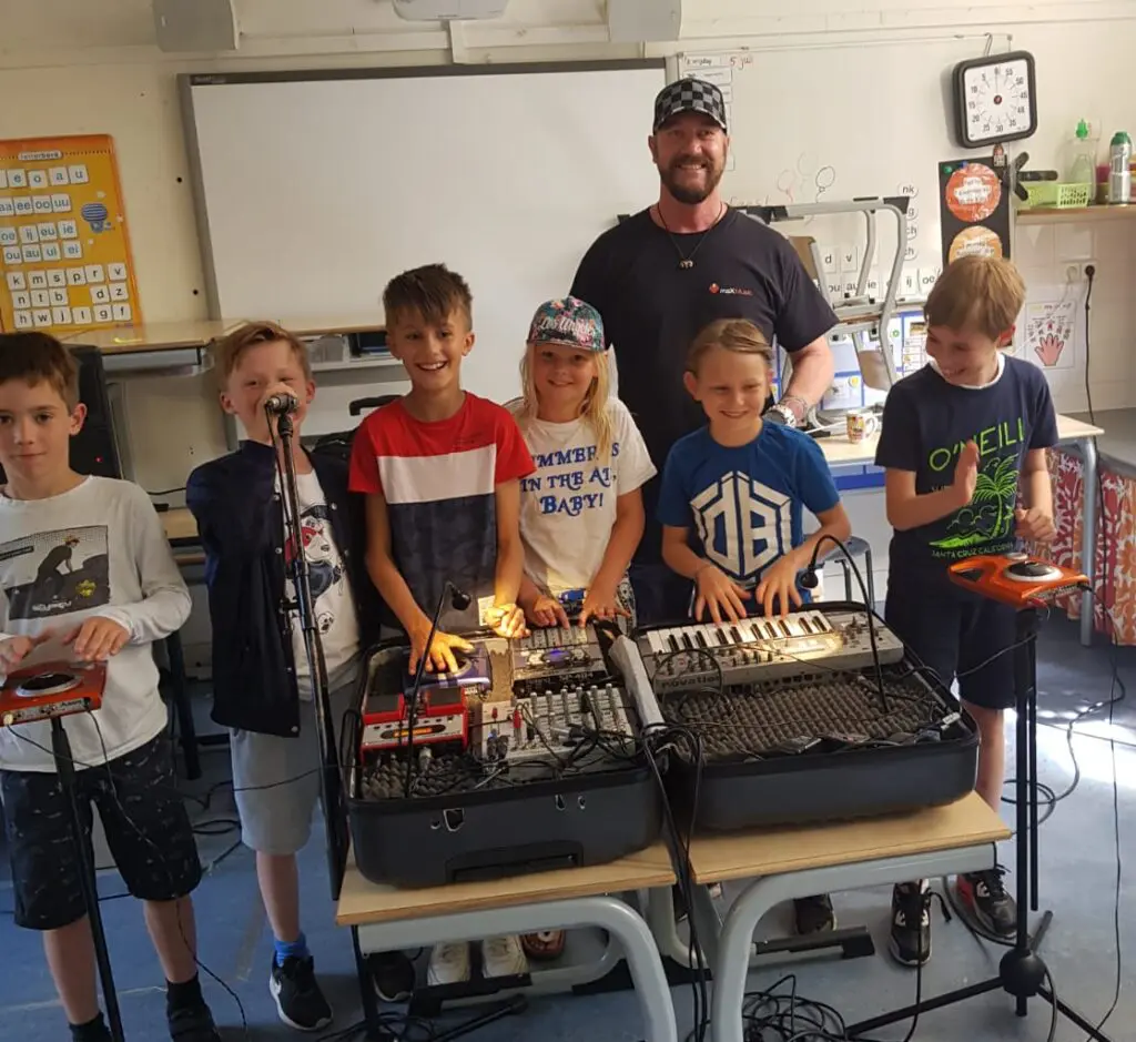 Air Drumming Workshop op locatie voor groepen kinderen