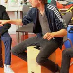Cajon Workshop voor jongeren van maX Music