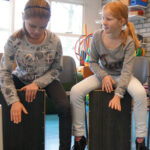 Muziekactiviteiten Basisschool met slagwerk op cajones