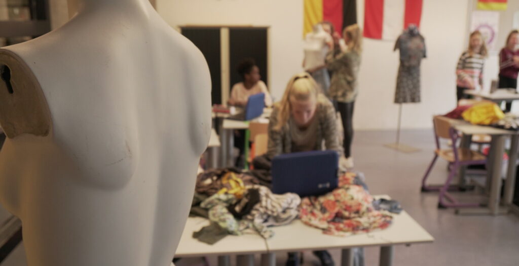 Upcycling Mode Workshop op locatie voor groepen jongeren