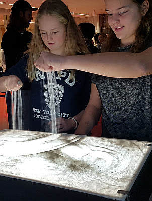 Zandtovenaar Workshop als onderdeel van het vak CKV