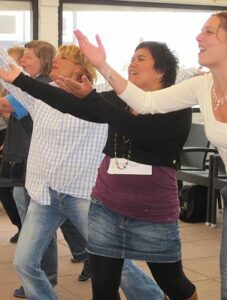 Creatieve teambuilding activiteiten met bijvoorbeeld workshops zang en theater