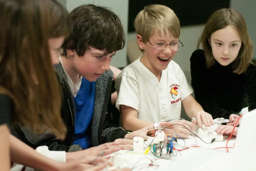 Kunst-Techniek dag voor kinderen op locatie