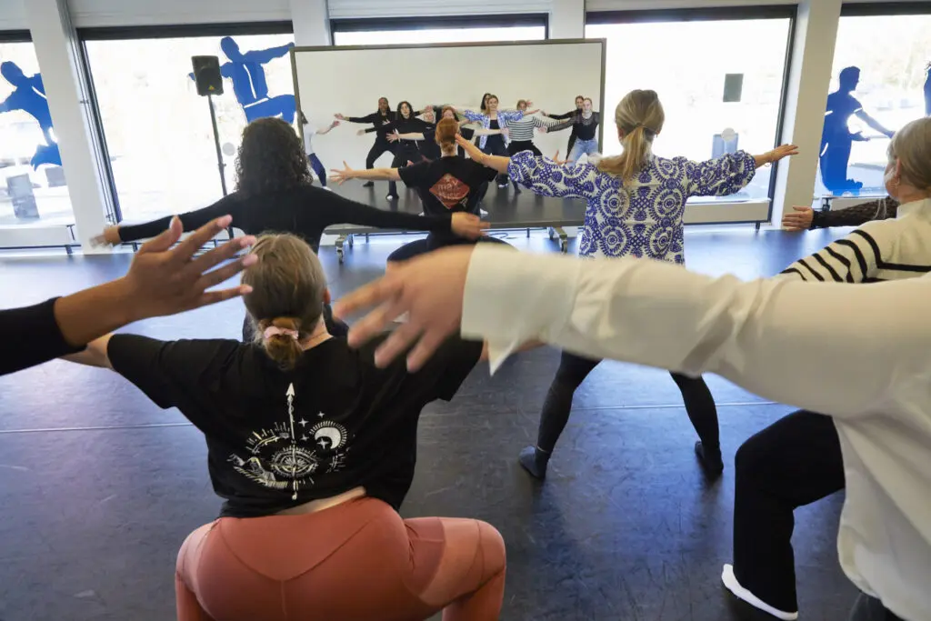 Moderne Dans Workshop op locatie voor groepen jongeren