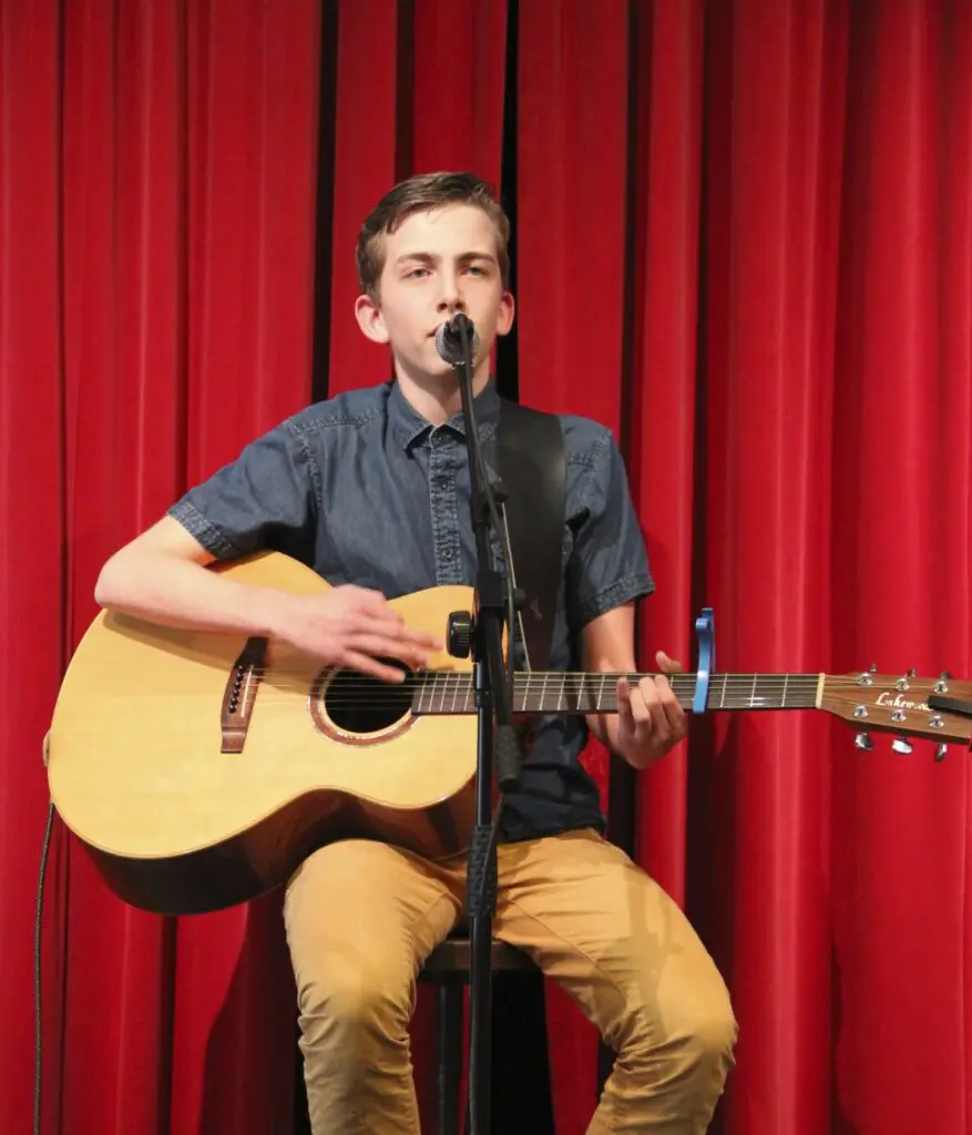 Songwriting Workshop op locatie voor groepen jongeren