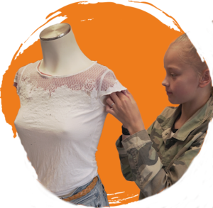 Bewerk oude kleding tot nieuwe items in de Upcycling Mode Workshop