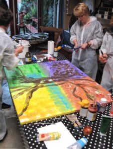 Samen een schilderij maken is een mooie team building activiteit