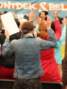 Team activiteiten zoals gospel leren zingen