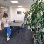 Tafeltennissen op het maX Music kantoor