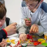Kunst en techniek workshops voor op school.