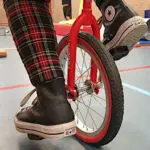 Eenwieler leren rijden tijdens de Circus Workshop