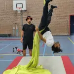 Acrobatiek leren tijdens de Circus Workshop
