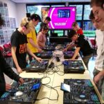 DJ Workshop voor groepen jongeren op locatie
