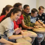 Djembe als creatieve workshop voor jongeren