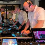 workshops voor mannen zoals leren DJ-en